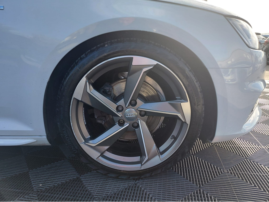 Audi A4 AUDI A4 1.4TFSI, S-LINE,FULLY LOADED WITH SPEC — thumbnail 2