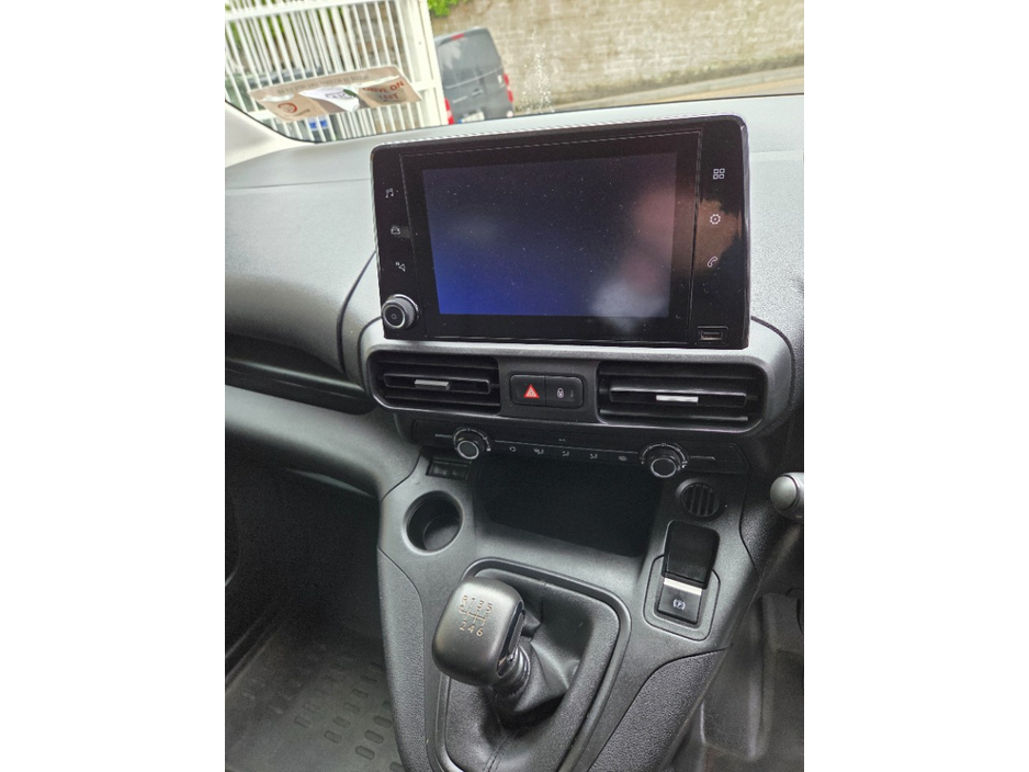 2023 Peugeot Partner 1.5L Diesel For Sale Images