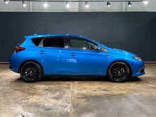 Toyota Auris 1.8 HYBRID - BLACK HALF...