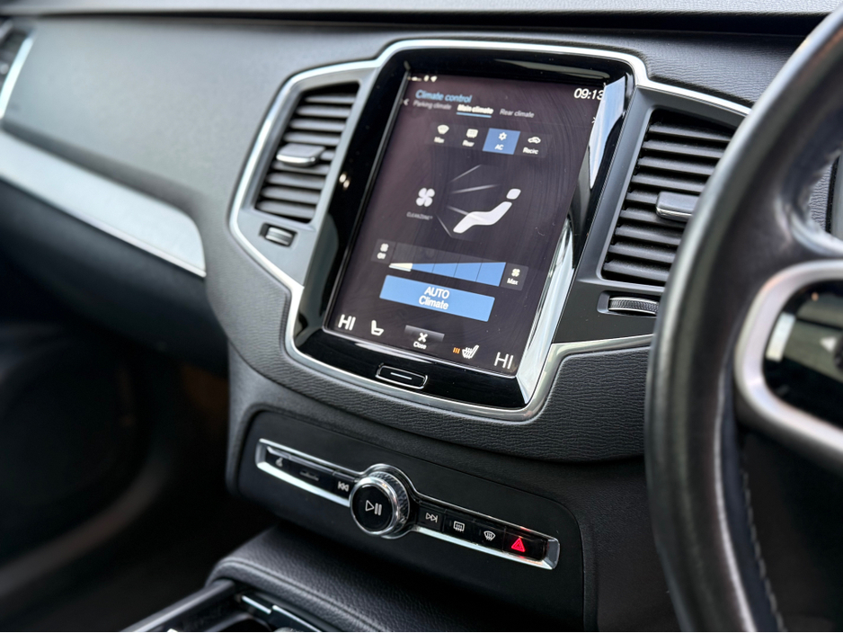 2021 Volvo XC90 2L Diesel For Sale Images