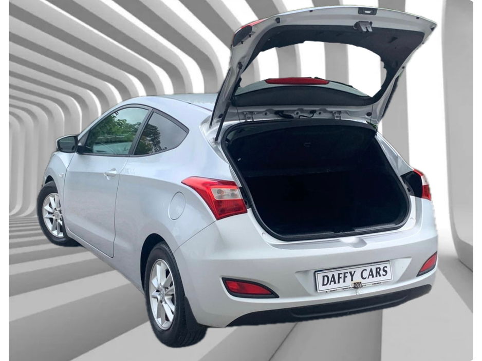 2014 Hyundai i30 1.4L Diesel For Sale Images