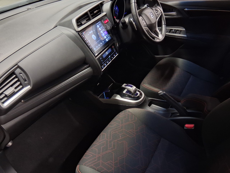 Honda Fit Hybrid ,Automatic — thumbnail 7