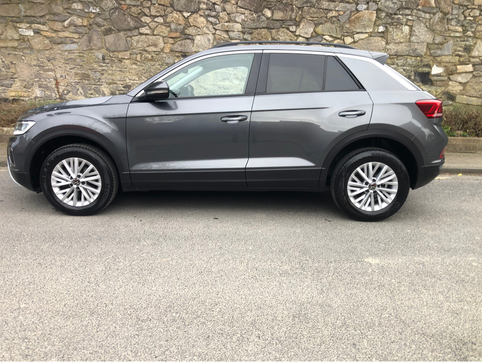2022 Volkswagen T-Roc 1L Petrol For Sale Images
