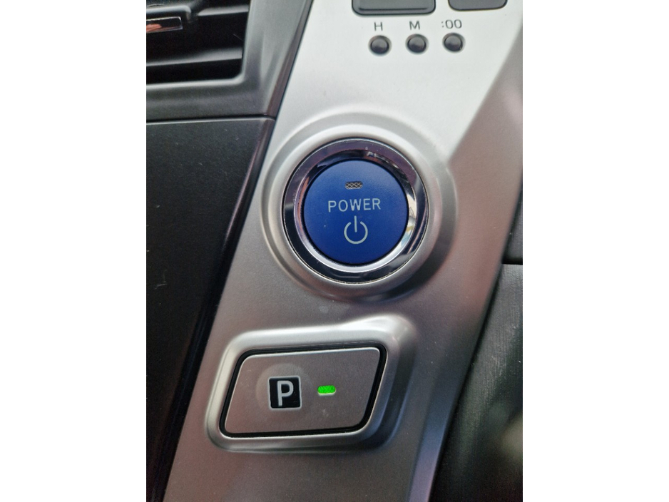 2012 Toyota Prius 1.8L Petrol Hybrid For Sale Images