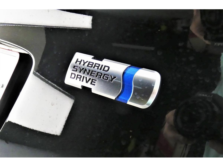 Toyota C-HR 1.8 HYBRID *HALF LEATHER*REVERSE CAM*PARK SENSORS* — thumbnail 29