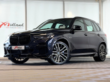 BMW X5 45E M SPORT*CARBON BLACK/SILVERSTONE*