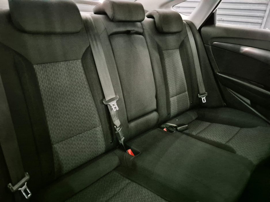 2014 Hyundai i40 1.7L Diesel For Sale Images