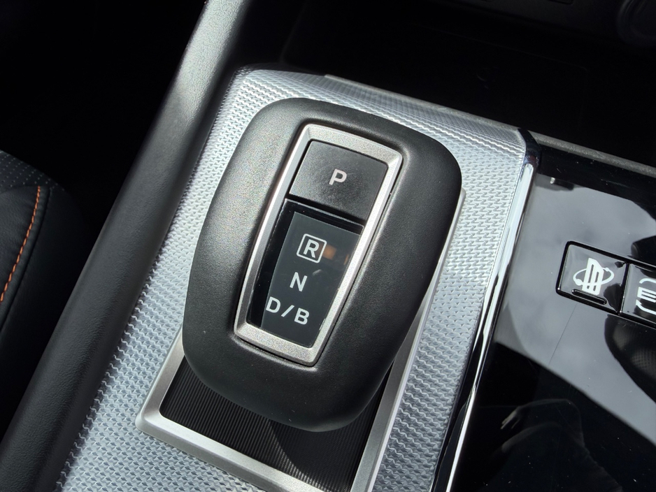 2022 Mitsubishi Outlander 2.4L Petrol Plug-in Hybrid For Sale Images