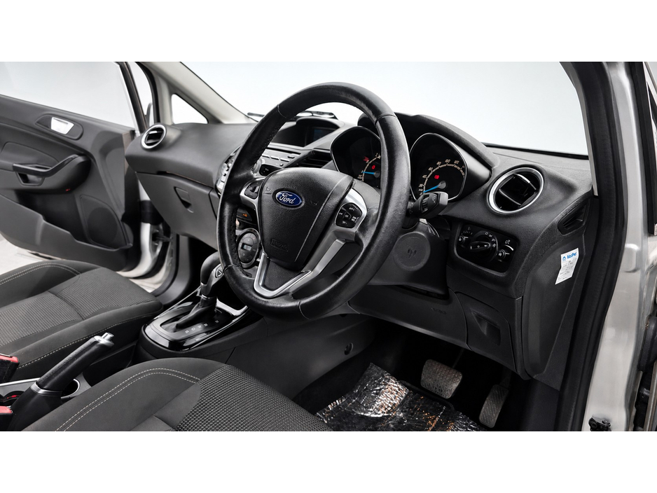Ford Fiesta 2016 Ford Fiesta 1.0L  Auto *High Spec* — thumbnail 22