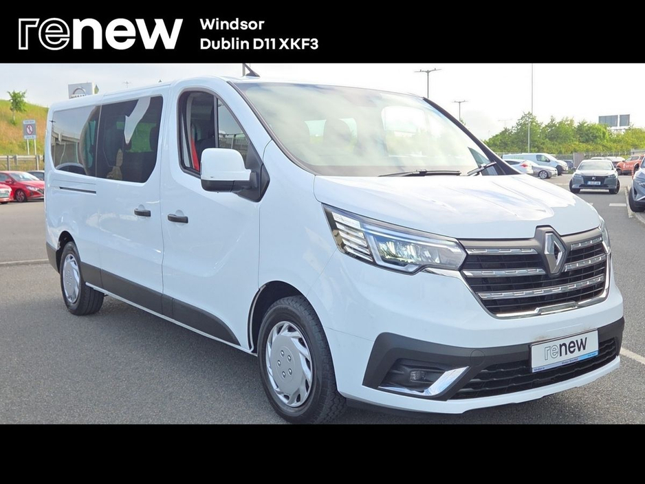 2024 Renault Trafic Passenger