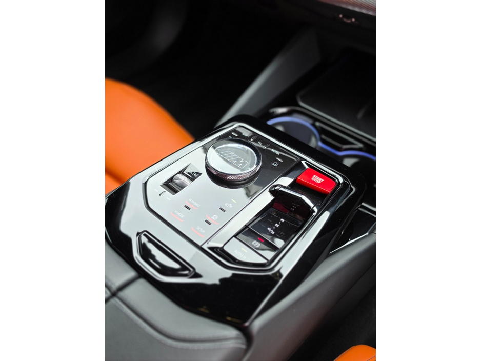 2025 BMW M5 4.5L Petrol Plug-in Hybrid For Sale Images