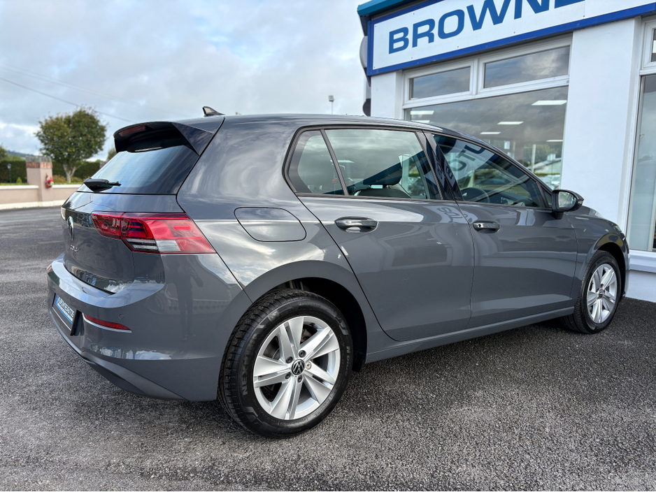2021 Volkswagen Golf 1L Petrol For Sale Images