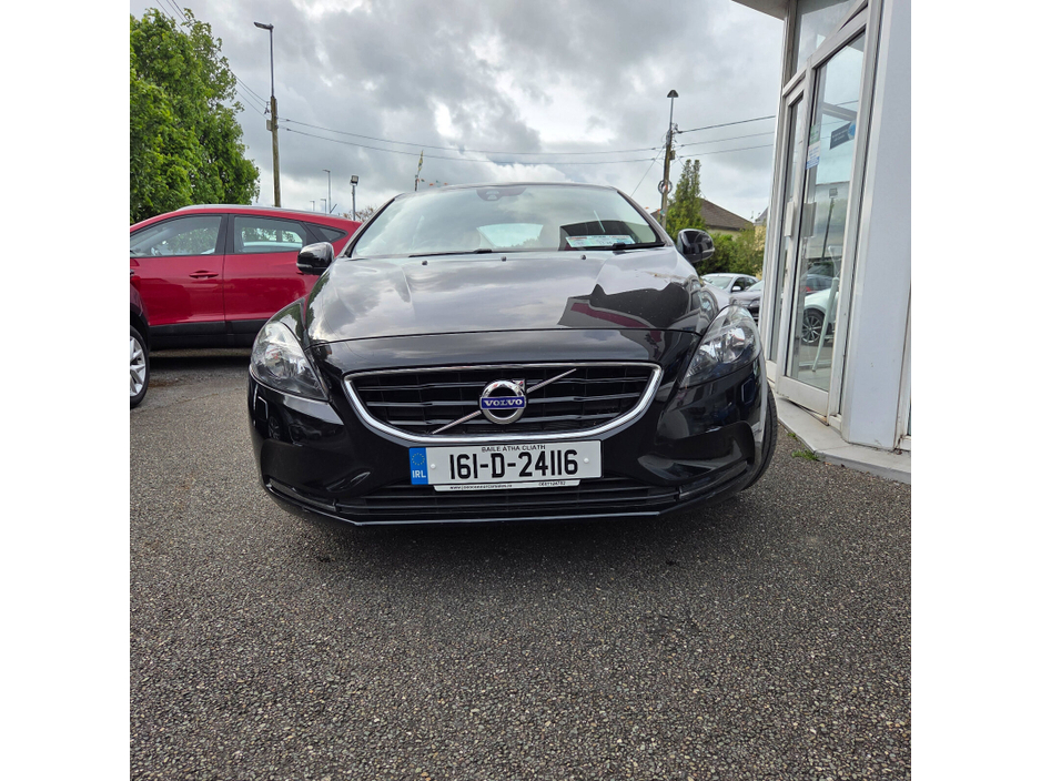 2016 Volvo V40 2L Petrol For Sale Images