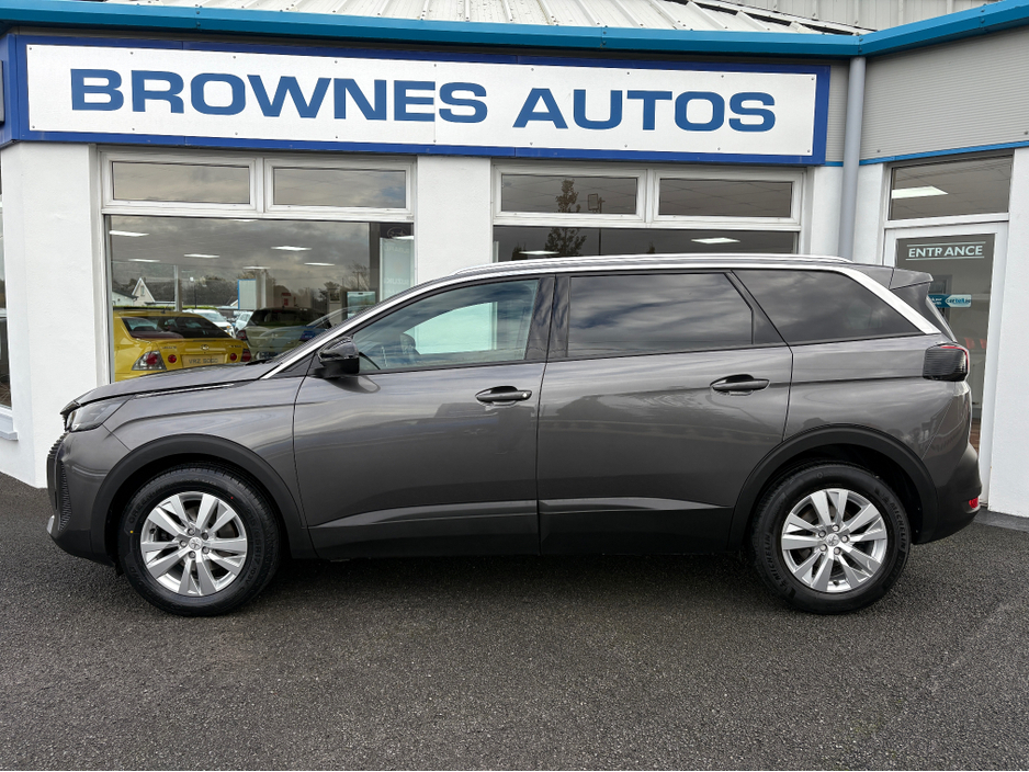 2023 Peugeot 5008 1.5L Diesel For Sale Images