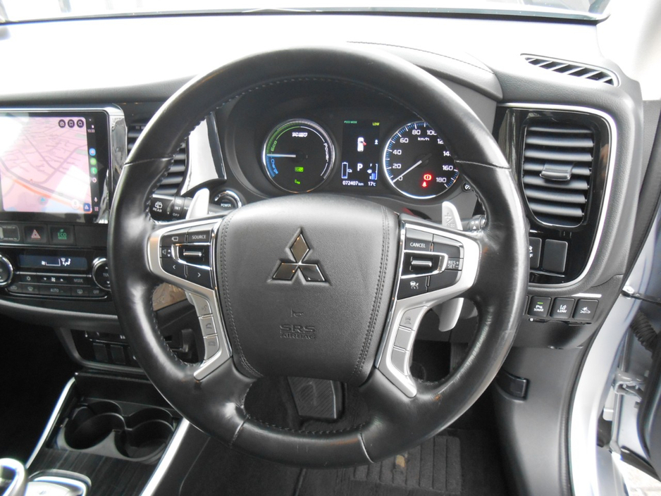 2017 Mitsubishi Outlander 2L Petrol Plug-in Hybrid For Sale Images