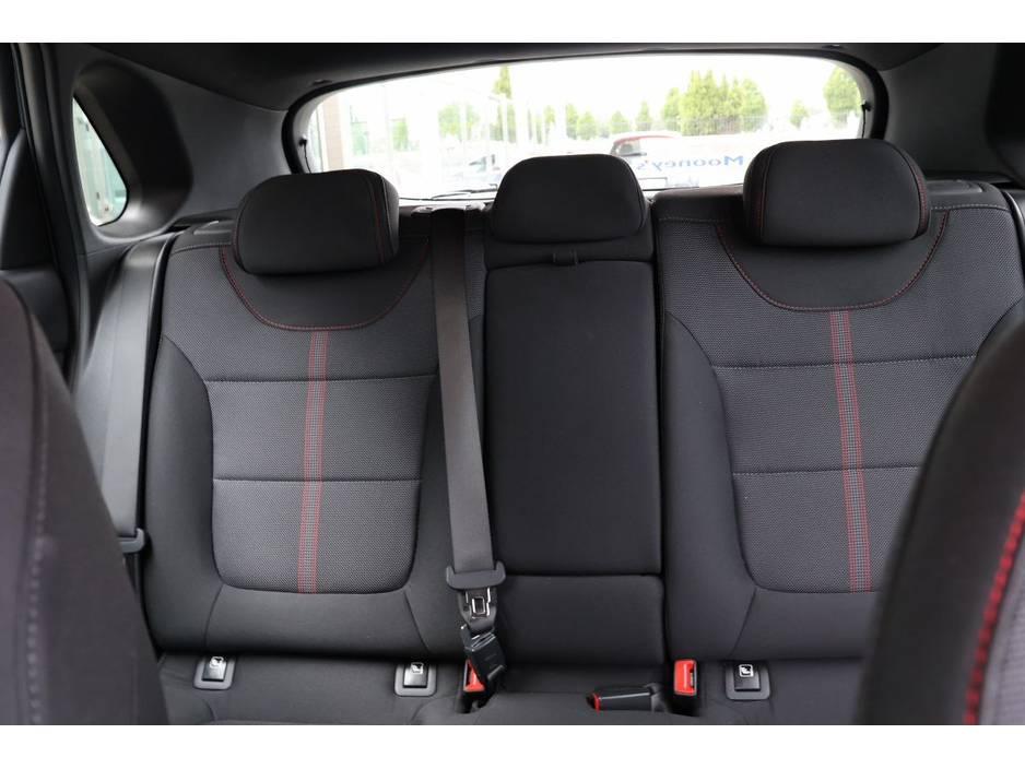 Hyundai i30 Petrol Deluxe NLine — thumbnail 18