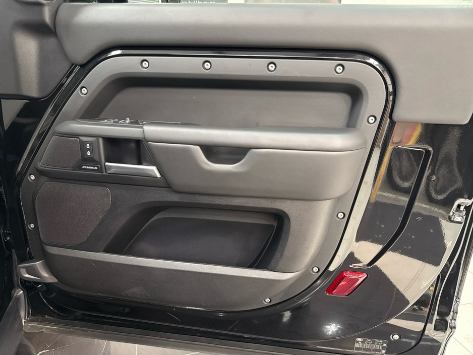 2024 Land Rover Defender 3L Diesel For Sale Images