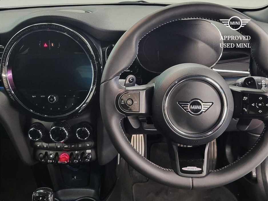 2023 MINI Hatch 2L Petrol For Sale Images