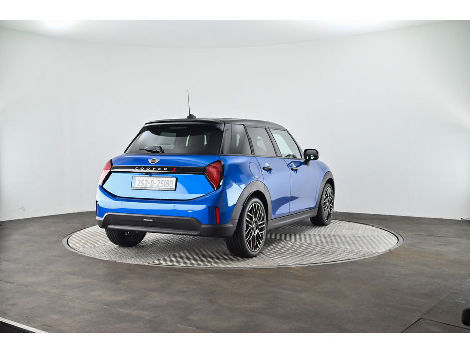 2025 MINI Cooper S 2L Petrol For Sale Images