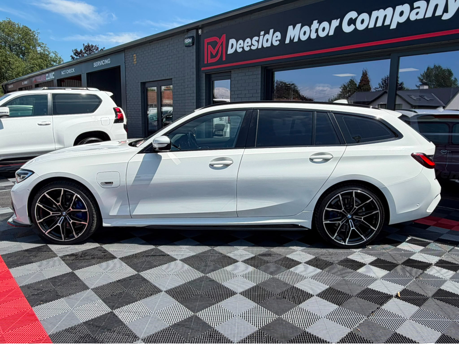 2022 BMW 3 Series 2L Hybrid For Sale Images
