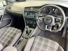 2014 Volkswagen Golf 2L Diesel For Sale Images
