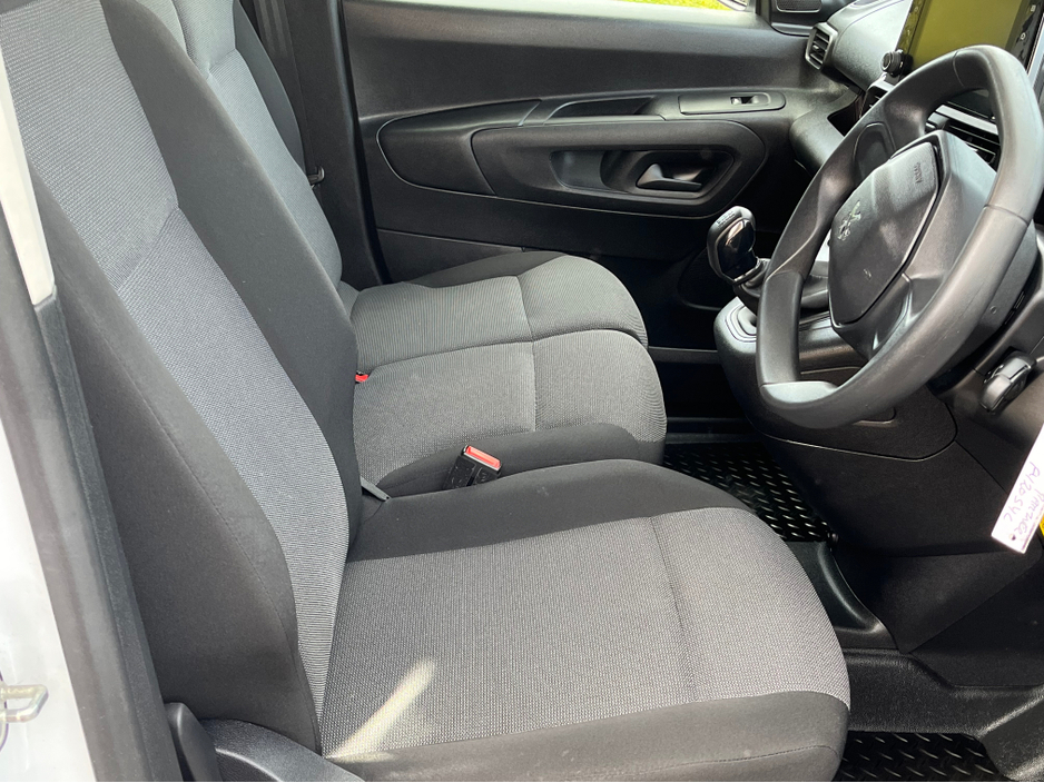 2020 Peugeot Partner 1.5L Diesel For Sale Images