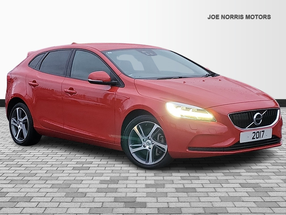 Used Volvo V40 2017 in Meath