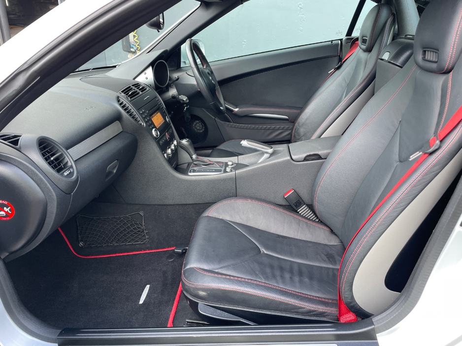 2008 Mercedes-Benz SLK Class 1.8L Petrol For Sale Images