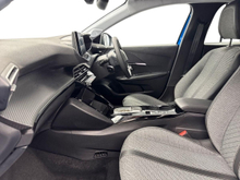 Peugeot 208 1.2 ALLURE HYBRID *AUTO* €65...