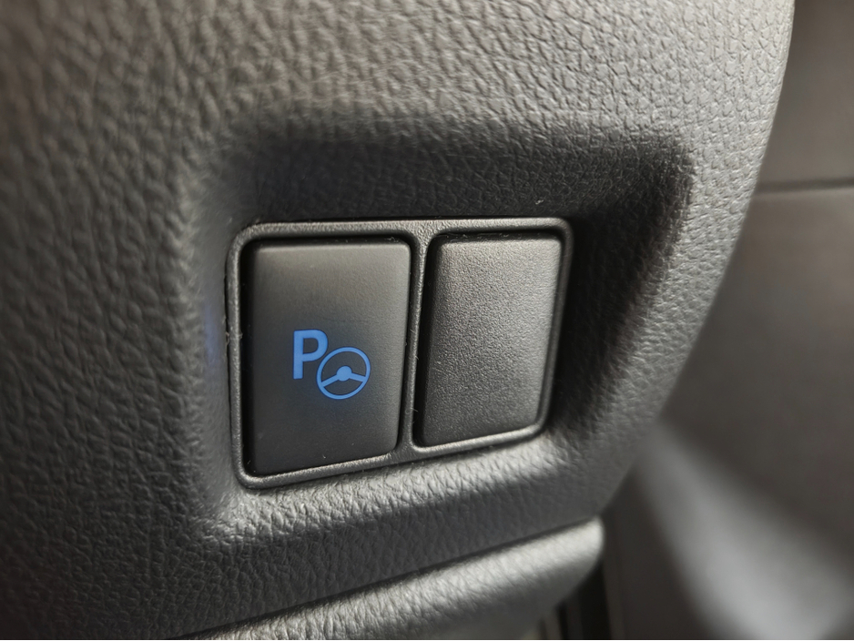 2022 Toyota C-HR 1.8L Petrol Hybrid For Sale Images