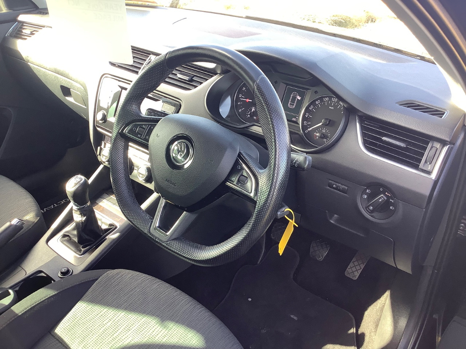 2015 Skoda Octavia 1.6L Diesel For Sale Images