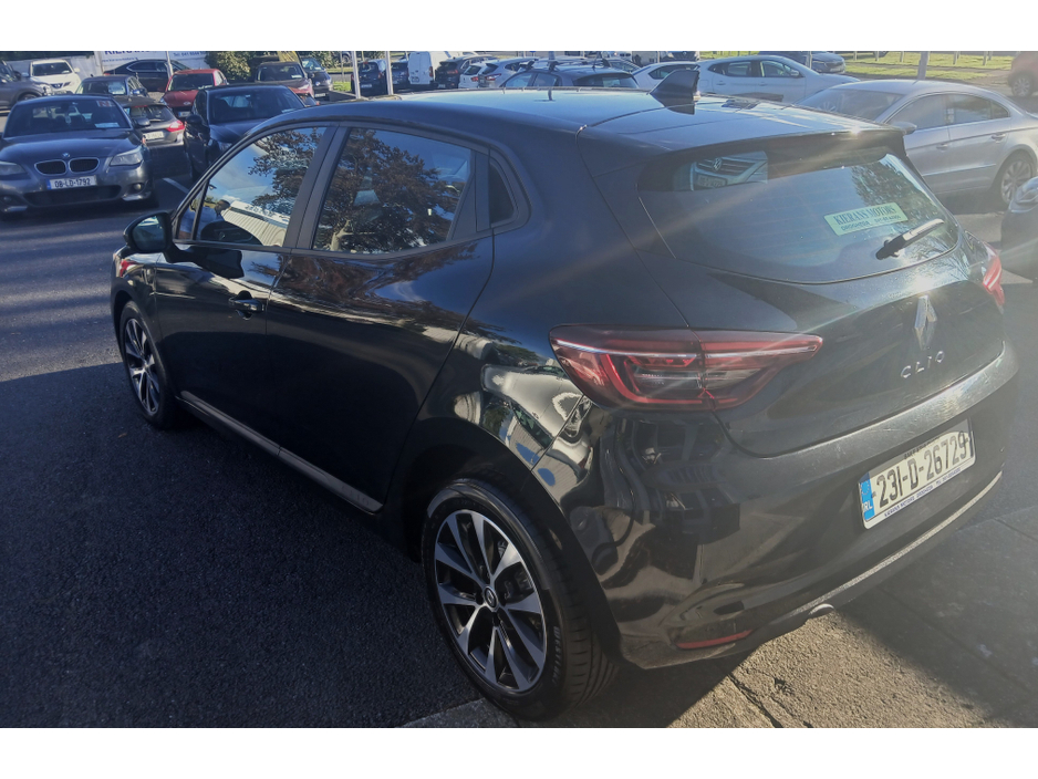 2023 Renault Clio 1L Petrol For Sale Images