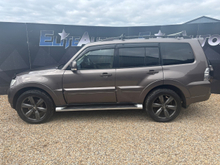 2015 Mitsubishi Shogun 3.2L Diesel For Sale Images