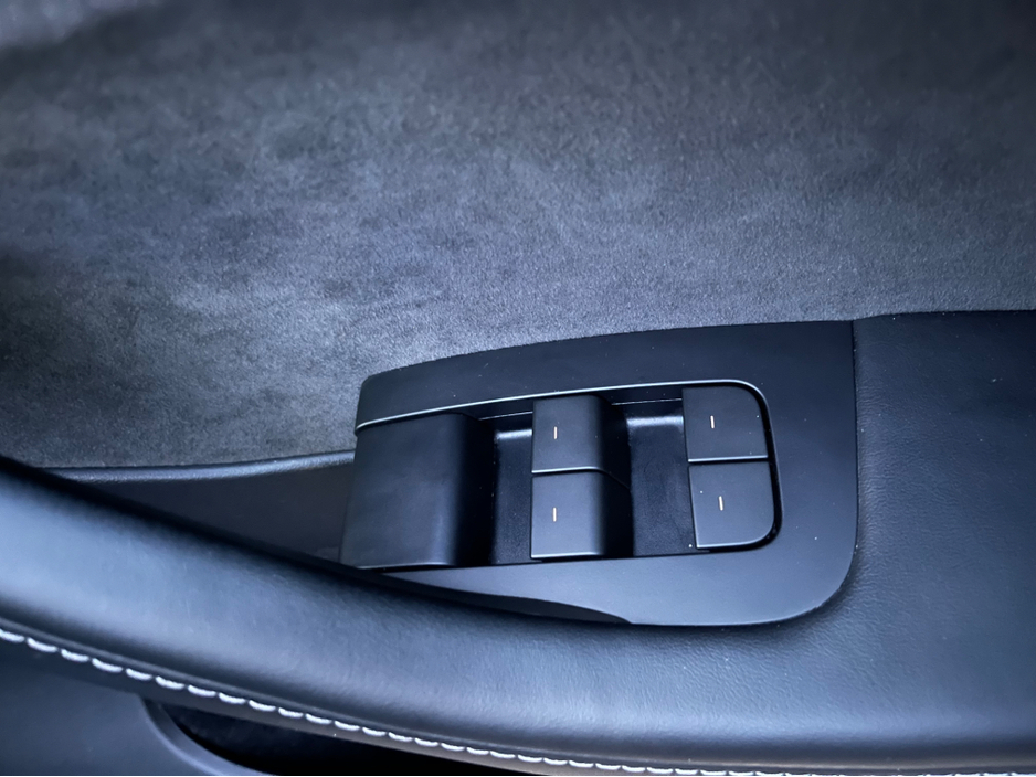 2024 Tesla Model Y 0L Electric For Sale Images