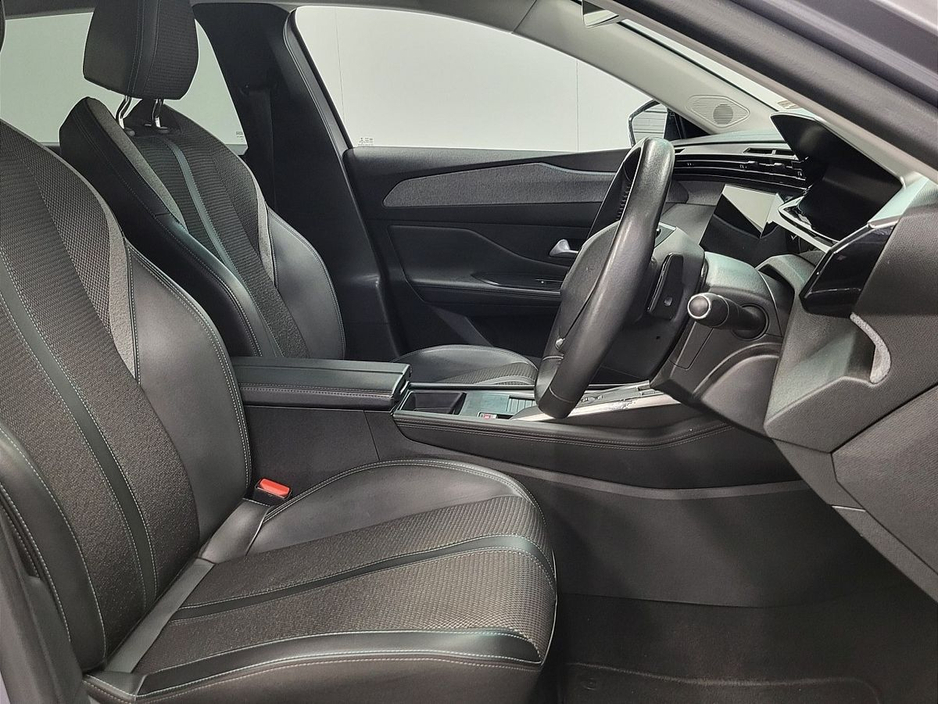 Peugeot 308 1.2 Puretech 130bhp Allure Auto — thumbnail 12