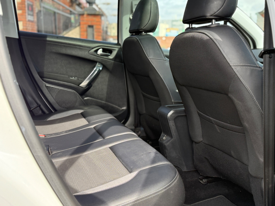 2016 Peugeot 2008 1.6L Diesel For Sale Images