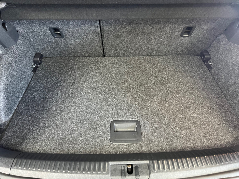 2014 Volkswagen Polo 1.0L Petrol For Sale Images