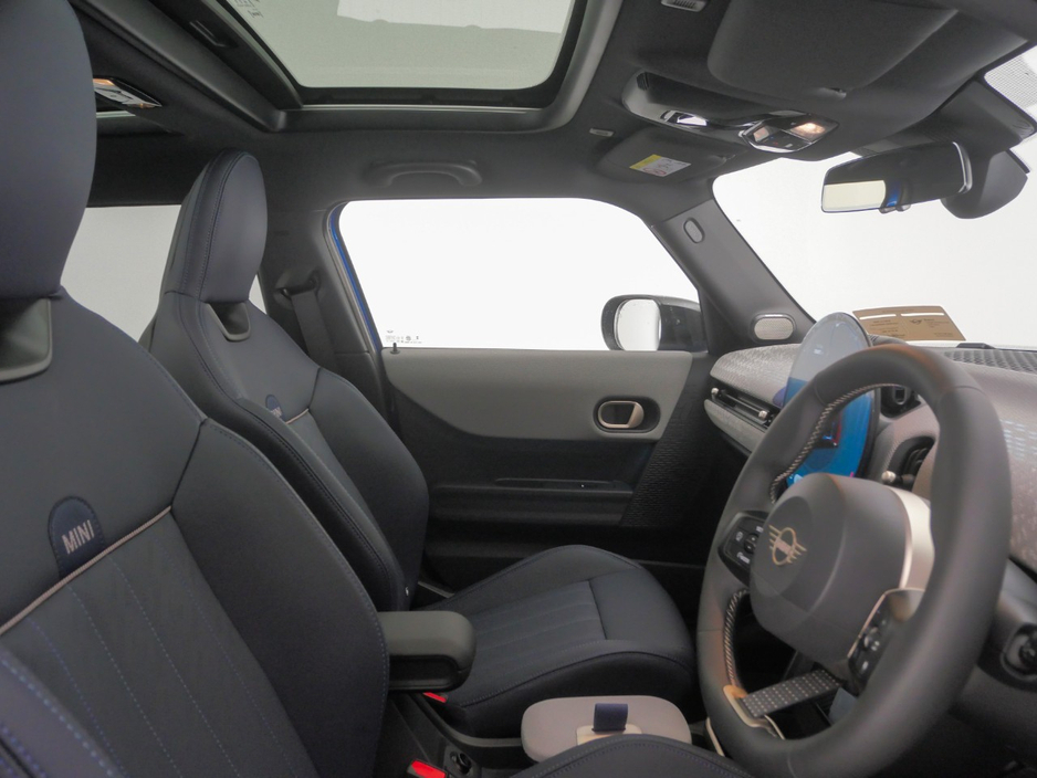 2025 MINI Cooper S 2L Petrol For Sale Images