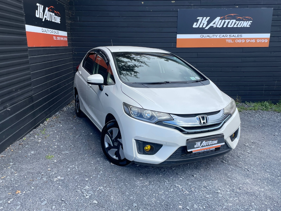 Honda Fit 1.5 HYBRID AUTO