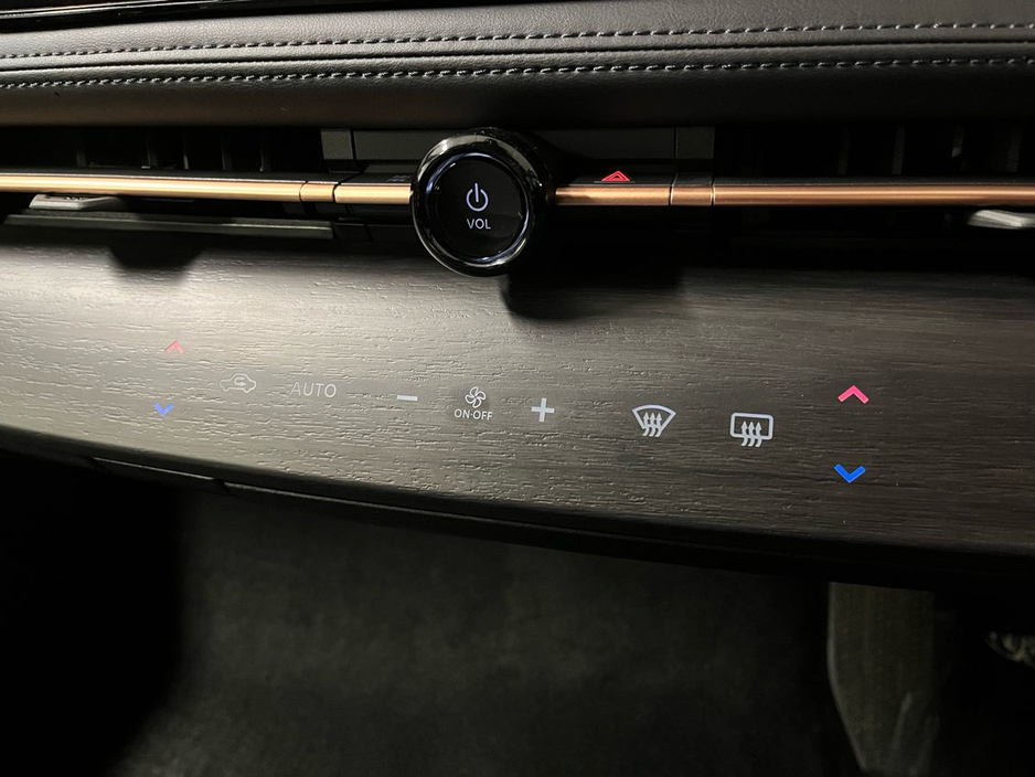 Nissan Ariya Engage 87kWh 240BHP - LONGE RANGE UP TO 525 KMS-Reversing Camera - Sat Nav - Climate Control - Cruise Control - Keyless Start - Apple CarPlay/Android Auto — thumbnail 15