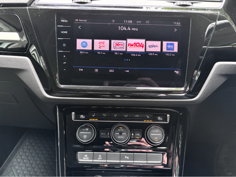 2018 Volkswagen Touran 1.4L Petrol For Sale Images