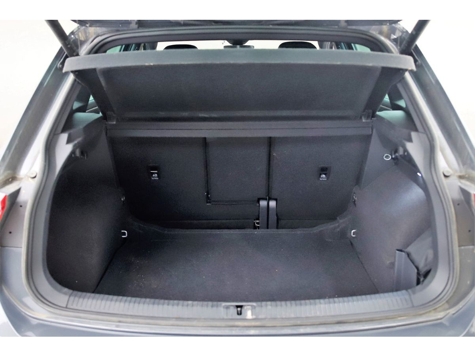 Volkswagen Tiguan 2.0TDI 150BHP R-LINE M6F 6SPD — thumbnail 28