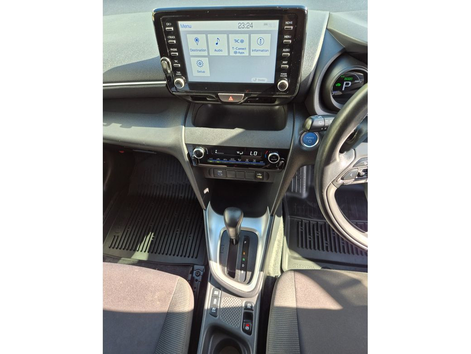 Toyota Yaris Cross 1.5 HYBRID / LUNA G PACK / TAX €150 — thumbnail 25