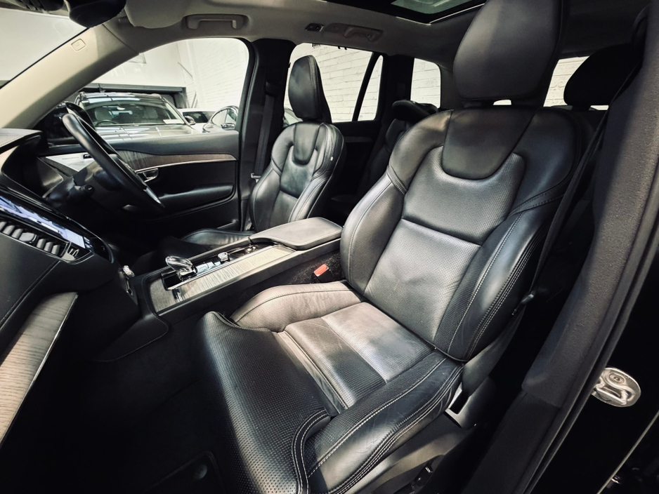 2022 Volvo XC90 2L Petrol Plug-in Hybrid For Sale Images