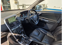 2015 Volvo XC60 2.0L Diesel For Sale Images
