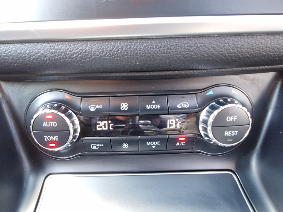 2017 Mercedes-Benz CLA Class 2.1L Diesel For Sale Images
