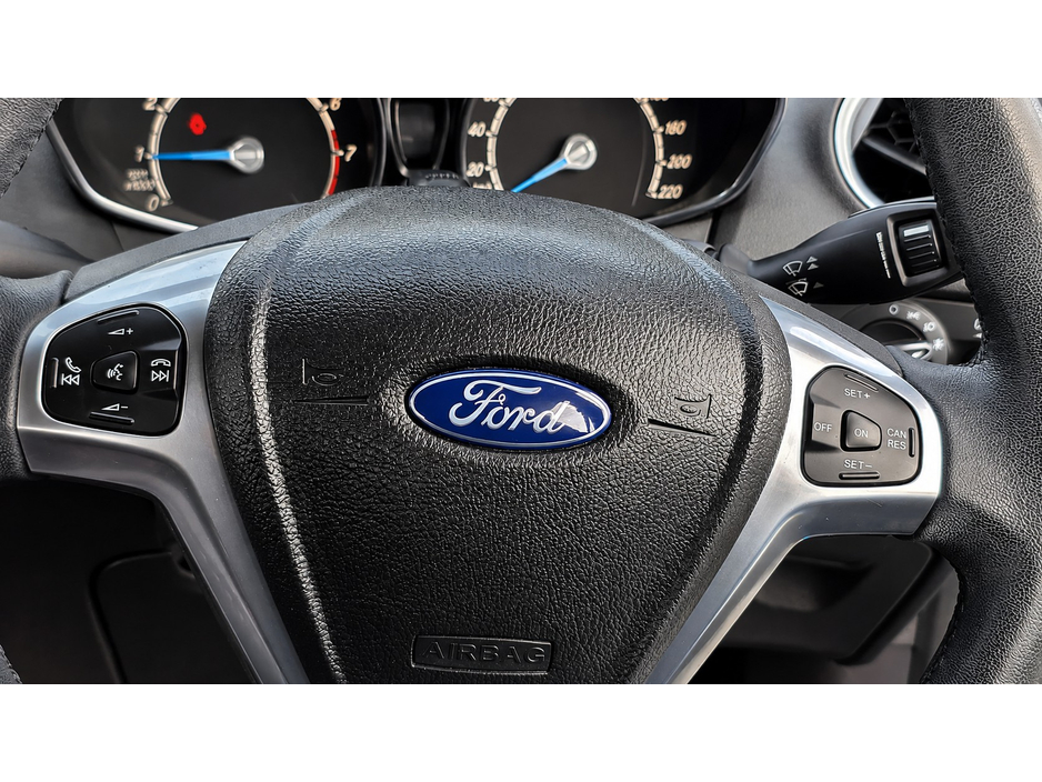 Ford Fiesta 2014 Ford Fiesta | 1.0L Automatic | High Spec — thumbnail 14