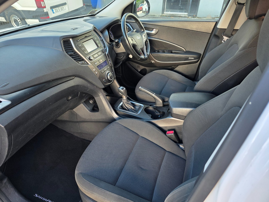 2017 Hyundai Santa Fe 2.2L Diesel For Sale Images