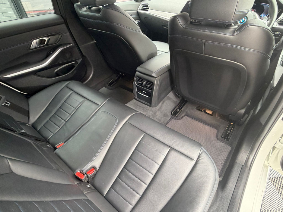 2022 BMW 3 Series 2L Hybrid For Sale Images