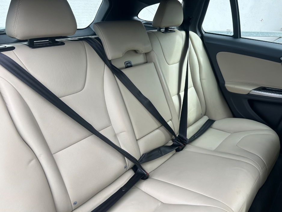 2018 Volvo V60 2L Diesel For Sale Images